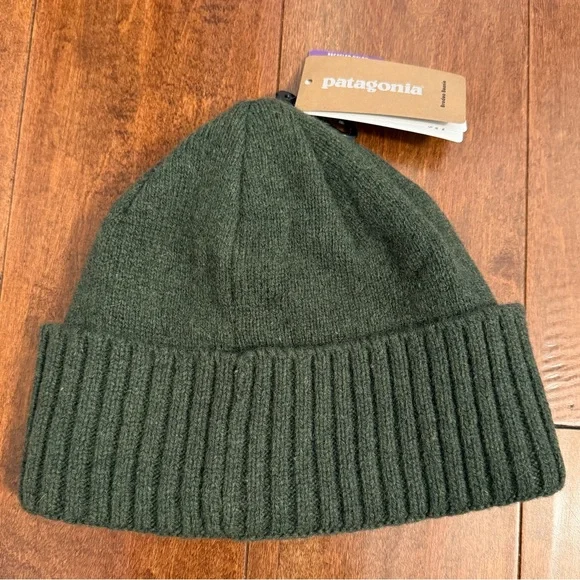Patagonia Green Brodeo Logo Beanie Winter Hat - Picture 2 of 10